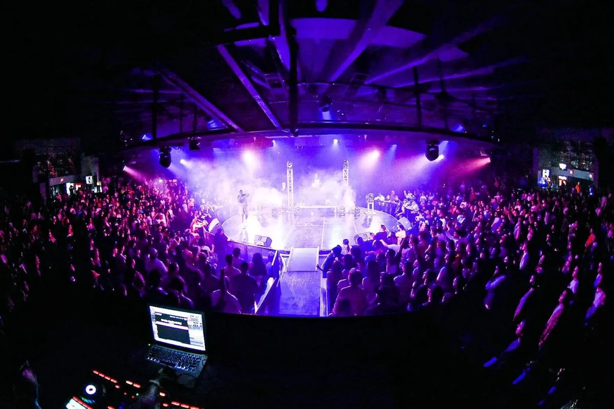 Celebrity Theatre photo